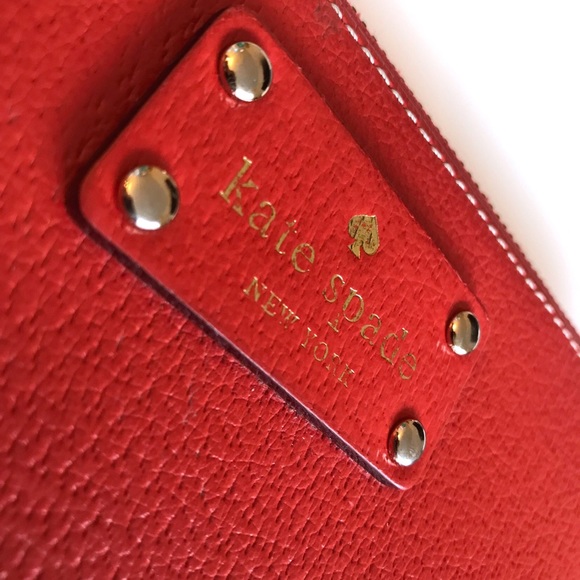 Kate Spade Genuine Leather Large Zip Travel Wallet - Picture 3 of 4